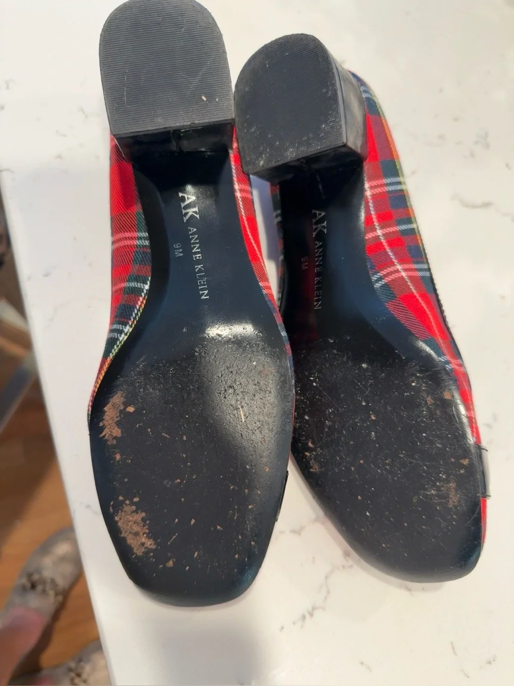 AK Anne Klein Red Tartan Plaid Block Heel Pumps Buckle Toe Size 9M